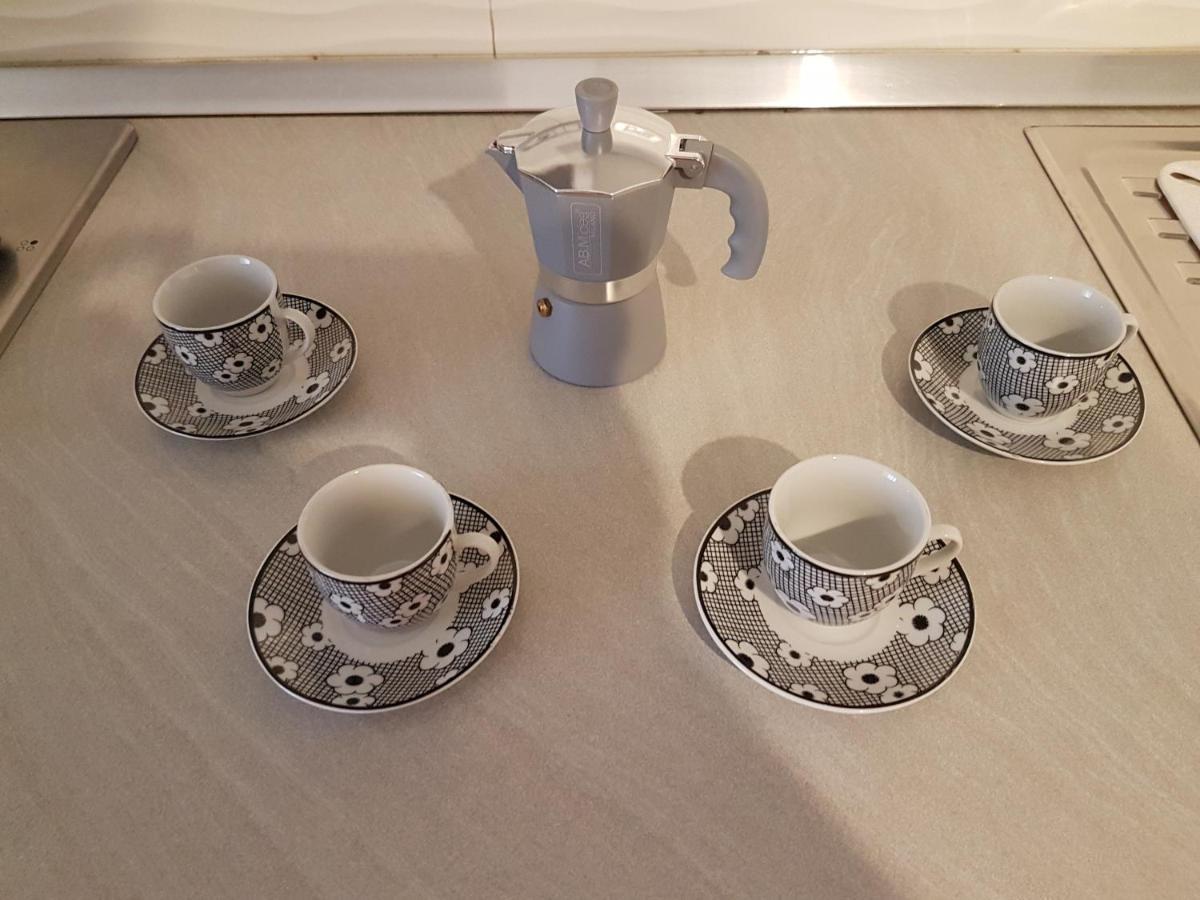 Casa Vacanza Dinastia Borbone - Centro Storico Naples Luaran gambar